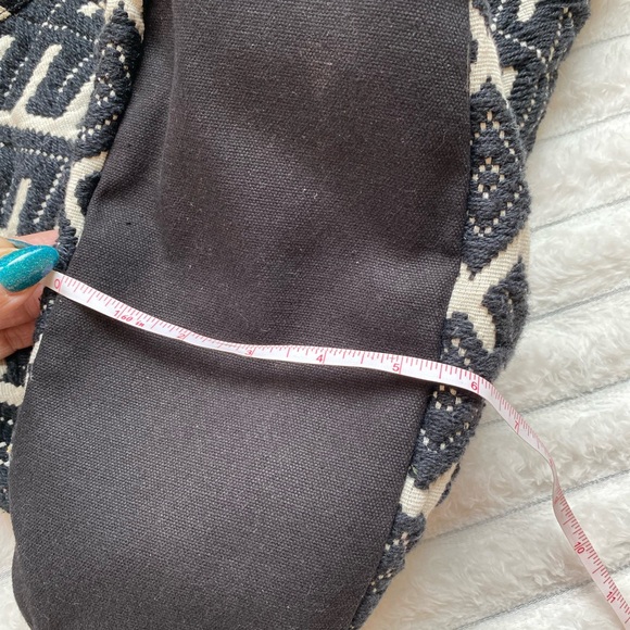 NWOT Black and Cream Fall Patterned Tote Bag - Picture 7 of 7